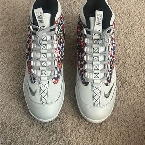 Nike White Leather Mid Molded Baseball Cleats, never worn.